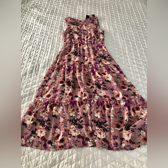 Lulus Dresses & Skirts - Floral Dress by Lulu’s - XS